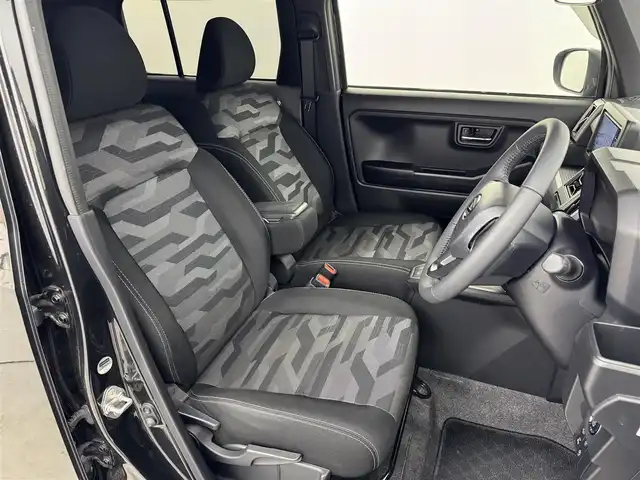 ダイハツ タフト G クロムベンチャー 福岡県 2021(令3)年 1.8万km ブラックマイカメタリック ガラスルーフ　/社外ナビ（ＢＴ，フルセグＴＶ）　/バックカメラ　/ＥＴＣ　/前方ドラレコ　/置くだけ充電　/コーナーセンサー　/衝突被害軽減ブレーキ　/アイドリングストップ　/シートヒーター　/純正１５インチＡＷ　/ＬＥＤ