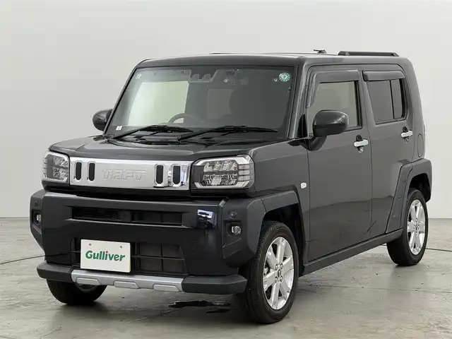 ダイハツ タフト G クロムベンチャー 福岡県 2021(令3)年 1.8万km ブラックマイカメタリック ガラスルーフ　/社外ナビ（ＢＴ，フルセグＴＶ）　/バックカメラ　/ＥＴＣ　/前方ドラレコ　/置くだけ充電　/コーナーセンサー　/衝突被害軽減ブレーキ　/アイドリングストップ　/シートヒーター　/純正１５インチＡＷ　/ＬＥＤ