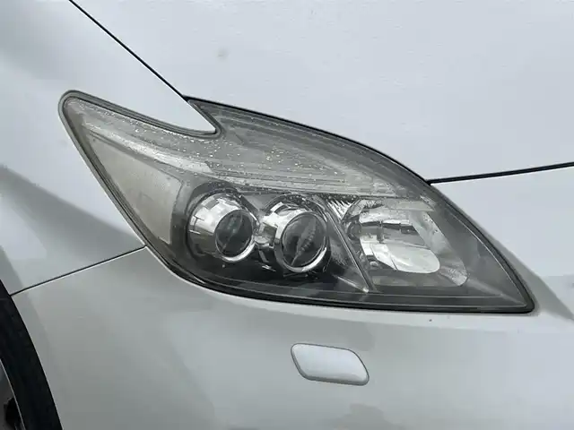 トヨタ プリウス S ツーリングセレクション 佐賀県 2012(平24)年 9.3万km ホワイトパールクリスタルシャイン （株）IDOMが運営する【じしゃロン佐賀店】の自社ローン専用車両になります。/こちらは現金またはオートローンご利用時の価格です。自社ローンご希望の方は別途その旨お申し付けください/・アルパイン９インチＳＤナビ/フルセグ/ＢＴ/ＤＶＤ/ＣＤ　/・ビルトインＥＴＣ/・バックカメラ