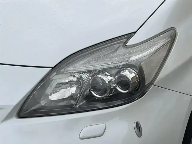 トヨタ プリウス S ツーリングセレクション 佐賀県 2012(平24)年 9.3万km ホワイトパールクリスタルシャイン （株）IDOMが運営する【じしゃロン佐賀店】の自社ローン専用車両になります。/こちらは現金またはオートローンご利用時の価格です。自社ローンご希望の方は別途その旨お申し付けください/・アルパイン９インチＳＤナビ/フルセグ/ＢＴ/ＤＶＤ/ＣＤ　/・ビルトインＥＴＣ/・バックカメラ