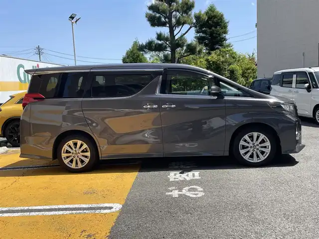 トヨタ アルファード S Aパッケージ 静岡県 2015(平27)年 13.9万km グレーメタリック 純正9インチナビ/フルセグTV/DVD/CD/BT/SD/MSV/バックカメラ/両側パワースライドドア/バックドアイージークローザー/衝突軽減ブレーキ/レーダークルーズコントロール/クリアランスソナー/スペアタイヤ/ビルトインETC/前後ドライブレコーダー/ステアリングスイッチ/LEDヘッドライト/純正18インチAW/スマートキー×2/保証書/取扱説明書/ナビ取扱説明書/R2/4/5/6/7点検記録簿有