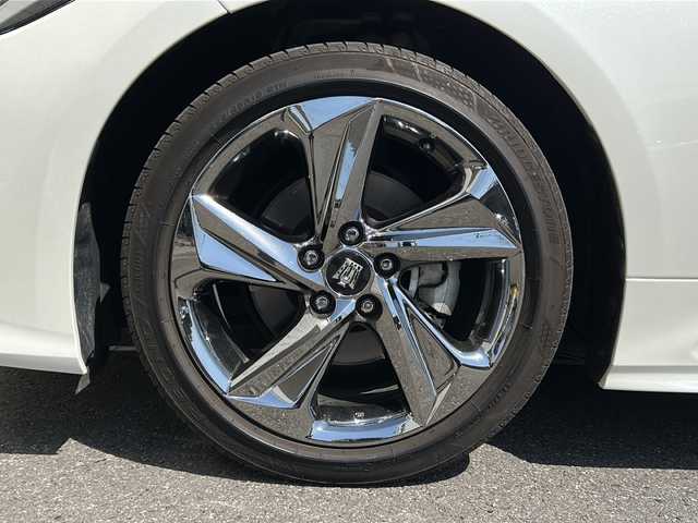 トヨタ クラウン ハイブリッド RS 茨城県 2019(令1)年 2万km ホワイトパールクリスタルシャイン 衝突被害軽減ブレーキ/純正メモリナビ/・CDDVDBTフルセグ/バックカメラ/ミュージックサーバー/スポーツモード/パドルシフト/前席パワーシート（レザー）/エアシート/シートヒーター/サンルーフ/ドライブレコーダー/ABSシステム/横滑り防止機能/コーナーセンサー/レーダークルーズコントロール/エアバック（ダブル＋サイド＋カーテン）/プッシュスタート/ETC/純正LEDヘッドライト
