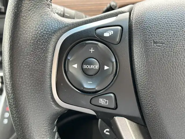 ホンダ フリード クロスター ホンダセンシング 静岡県 2020(令2)年 4.7万km プラチナホワイトパール 両側パワースライドドア/社外メモリナビ・フルセグTV/DVD/CD/SD/USB/Bluetooth/バックカメラ/ホンダセンシング/・衝突軽減ブレーキ（CMBS）/・歩行者事故低減ステアリング/・アダプティブクルーズコントロール/・車線維持支援システム（LKAS）/・路外逸脱抑制機能/・誤発進抑制機能（前方/後方）/・先行車発進お知らせ機能/・標識認識機能/・マルチインフォメーションディスプレイ/純正15インチアルミホイール/LEDライト/ビルトインETC/スマートキー2個/プッシュスタート/新車時保証書/取扱説明書