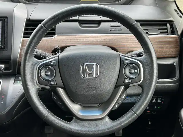 ホンダ フリード クロスター ホンダセンシング 静岡県 2020(令2)年 4.7万km プラチナホワイトパール 両側パワースライドドア/社外メモリナビ・フルセグTV/DVD/CD/SD/USB/Bluetooth/バックカメラ/ホンダセンシング/・衝突軽減ブレーキ（CMBS）/・歩行者事故低減ステアリング/・アダプティブクルーズコントロール/・車線維持支援システム（LKAS）/・路外逸脱抑制機能/・誤発進抑制機能（前方/後方）/・先行車発進お知らせ機能/・標識認識機能/・マルチインフォメーションディスプレイ/純正15インチアルミホイール/LEDライト/ビルトインETC/スマートキー2個/プッシュスタート/新車時保証書/取扱説明書