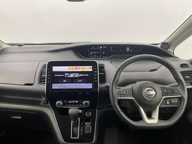 日産 セレナ ハイウェイスター V 熊本県 2020(令2)年 6.5万km ダイヤモンドブラック 純正ナビ（ＣＤ・ＤＶＤ・フルセグ・ＢＴ）/全周囲カメラ　/純正前後ドライブレコーダー　/純正フリップダウンモニター/ビルトインＥＴＣ　/前後クリアランスソナー　/両側パワースライドドア　/プロパイロット/エマージェンシーブレーキ/車線逸脱警報/車線逸脱防止支援システム/標識認識機能/ふらつき警報機能/ブラインドスポットモニター/横滑り防止/アイドリングストップ/社外フロアマット/純正１５インチAW/オートライト/オートマチックハイビーム/LEDヘッドライト/フォグライト/スマートキー/プッシュスタート/　
