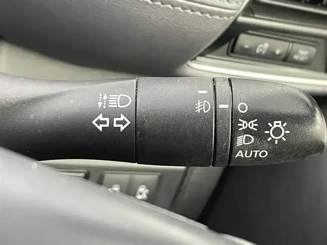 日産 セレナ ハイウェイスター V 熊本県 2020(令2)年 6.5万km ダイヤモンドブラック 純正ナビ（ＣＤ・ＤＶＤ・フルセグ・ＢＴ）/全周囲カメラ　/純正前後ドライブレコーダー　/純正フリップダウンモニター/ビルトインＥＴＣ　/前後クリアランスソナー　/両側パワースライドドア　/プロパイロット/エマージェンシーブレーキ/車線逸脱警報/車線逸脱防止支援システム/標識認識機能/ふらつき警報機能/ブラインドスポットモニター/横滑り防止/アイドリングストップ/社外フロアマット/純正１５インチAW/オートライト/オートマチックハイビーム/LEDヘッドライト/フォグライト/スマートキー/プッシュスタート/　