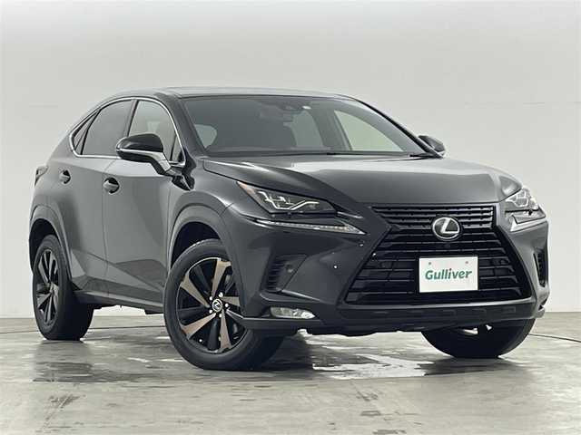 レクサス ＮＸ 300 ブロンズエディション 福島県 2020(令2)年 3.4万km グラファイトブラックガラスフレーク 純正ナビ/・フルセグTV/BT/CD/DVD/・バックカメラ/・ETC2.0/・ドラレコ前後/サンルーフ/パワーバックドア/革巻きステアリング/・ステアリングスイッチ/・ステアリングヒーター/・パドルシフト/レザーシート/・パワーシート(運転席/助手席)/・シートヒーター(運転席/助手席)/プッシュスタート/・スマートキー/3眼LEDヘッドライト/・オートライト/・フォグライト/・オートマチックハイビーム/純正フロアマット