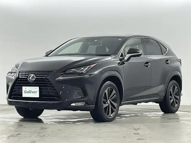 レクサス ＮＸ 300 ブロンズエディション 福島県 2020(令2)年 3.4万km グラファイトブラックガラスフレーク 純正ナビ/・フルセグTV/BT/CD/DVD/・バックカメラ/・ETC2.0/・ドラレコ前後/サンルーフ/パワーバックドア/革巻きステアリング/・ステアリングスイッチ/・ステアリングヒーター/・パドルシフト/レザーシート/・パワーシート(運転席/助手席)/・シートヒーター(運転席/助手席)/プッシュスタート/・スマートキー/3眼LEDヘッドライト/・オートライト/・フォグライト/・オートマチックハイビーム/純正フロアマット