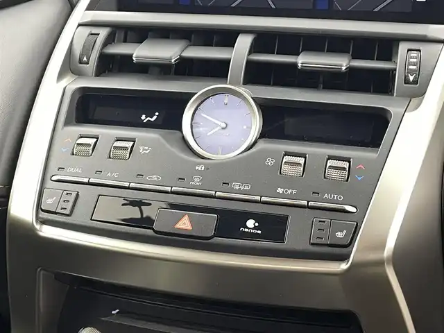 レクサス ＮＸ 300 ブロンズエディション 福島県 2020(令2)年 3.4万km グラファイトブラックガラスフレーク 純正ナビ/・フルセグTV/BT/CD/DVD/・バックカメラ/・ETC2.0/・ドラレコ前後/サンルーフ/パワーバックドア/革巻きステアリング/・ステアリングスイッチ/・ステアリングヒーター/・パドルシフト/レザーシート/・パワーシート(運転席/助手席)/・シートヒーター(運転席/助手席)/プッシュスタート/・スマートキー/3眼LEDヘッドライト/・オートライト/・フォグライト/・オートマチックハイビーム/純正フロアマット