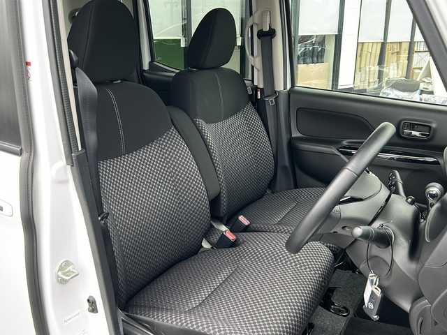 日産 デイズ ルークス 岐阜県 2018(平30)年 7.9万km ホワイトパール 純正７インチＳＤナビ　/フルセグＴＶ　/全方位カメラ　/バックカメラ　/前方ドライブレコーダー　/後席フリップダウンモニター　/両側パワースライドドア　/クルコン/ドアバイザー　/ＬＥＤヘッドライト　/オートライト　/スマートキー/プッシュスタート/パワーウィンドウ/パワーステアリング/アイドリングストップ/横滑り防止装置/盗難防止装置/衝突被害軽減システム/Wエアバッグ/ABS