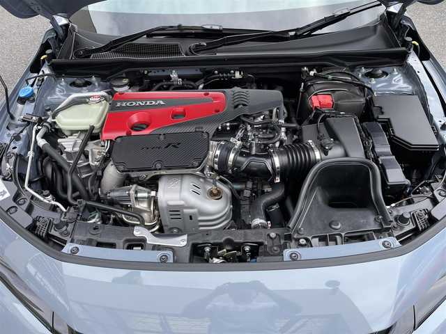 ホンダ シビック タイプR 神奈川県 2024(令6)年 0.3万km ソニックグレーパール ワンオーナー/純正メモリーナビ・地デジTV/純正USB/BT再生/バックモニター/ビルトインETC2.0/カーボンシフトパネル/無限ドアノブガード/ホンダセンシング/レーダークルーズコントロール/衝突軽減ブレーキ/LKA/BSM/純正19インチAW/ブレンボブレーキ/LEDライト/プッシュスタート/スマートキー×2/純正ゴムマット/R6/7年ディーラー整備記録/保証書・取説あり
