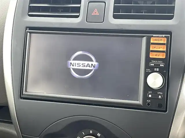 日産 マーチ 12X Vセレクション 福島県 2014(平26)年 11万km ホワイトパール 純正SDナビ/・型番:MM113D-W/・AM/FM/CD/AUX/USB/フルセグTV/・バックカメラ/・ETC/・前方ドライブレコーダー/プッシュスタート/・スマートキー/オートライト/・ヘッドライトリベライザー/アイドリングストップ/電動格納ミラー/純正フロアマット/ドアバイザー/冬タイヤ付きAW4本積込/・165/70/R14
