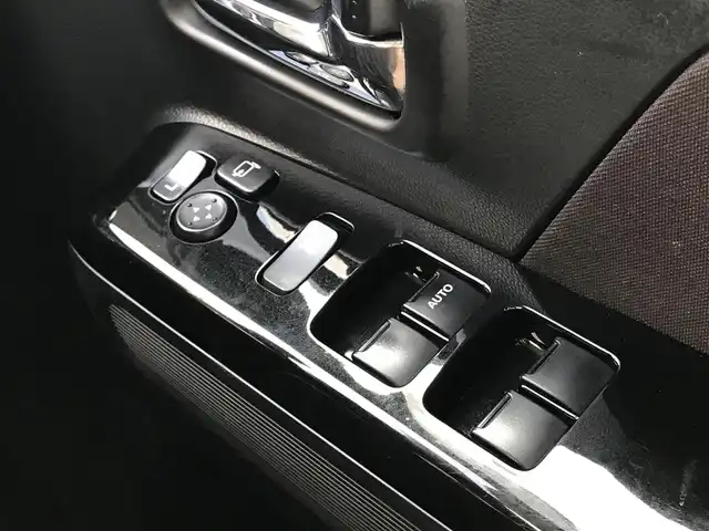 スズキ ワゴンＲ スティングレー HYBRID T 富山県 2017(平29)年 6.6万km ブレイブカーキP 純正ナビ/フルセグTV/Bluetooth/全周囲カメラ/衝突被害軽減ブレーキ/レーンキープアシスト/クルーズコントロール/ヘッドアップディスプレイ/プッシュスタート/スマートキー/シートヒーター/LEDヘッドライト/オートライト/ETC