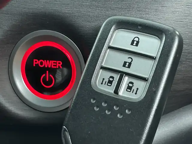 ホンダ フリード ハイブリット G ホンダセンシング 愛知県 2021(令3)年 1.9万km シーグラスブルーパール 禁煙車/純正９インチナビ/（CD/DVD/フルセグTV/Bluetooth/USB)/バックカメラ/ホンダセンシング/・衝突軽減ブレーキ/・レーンキープアシスト/・追従式クルーズコントロール/・クリアランスソナー/・オートマチックハイビーム/前後ドライブレコーダー/ETC/シートヒーター/両側パワースライドドア/スマートキー/スペアキー有/純正15インチアルミホイール/純正フロアマット/横滑り防止装置/アイドリングストップ