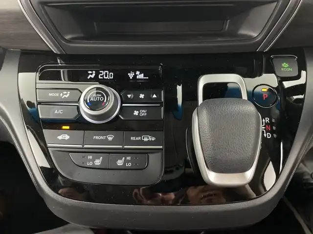 ホンダ フリード ハイブリット G ホンダセンシング 愛知県 2021(令3)年 1.9万km シーグラスブルーパール 禁煙車/純正９インチナビ/（CD/DVD/フルセグTV/Bluetooth/USB)/バックカメラ/ホンダセンシング/・衝突軽減ブレーキ/・レーンキープアシスト/・追従式クルーズコントロール/・クリアランスソナー/・オートマチックハイビーム/前後ドライブレコーダー/ETC/シートヒーター/両側パワースライドドア/スマートキー/スペアキー有/純正15インチアルミホイール/純正フロアマット/横滑り防止装置/アイドリングストップ