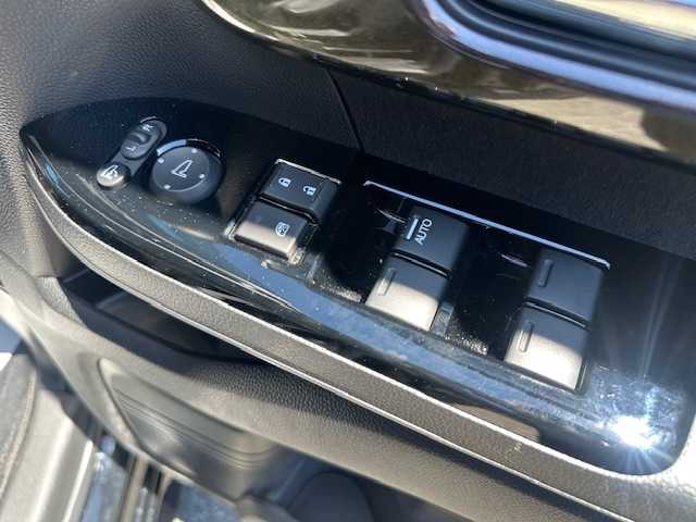 ホンダ Ｎ ＢＯＸ カスタム G L ホンダセンシング 大阪府 2018(平30)年 3.3万km クリスタルブラックパール ディスプレイオーディオ　/地デジ　/バックカメラ　/両側パワースライドドア　/レーダークルーズコントロール　/ＥＴＣ　/パーキングセンサー　/ＬＥＤヘッドライト　/スマートキー　/フロアーマット　/サイドバイザー