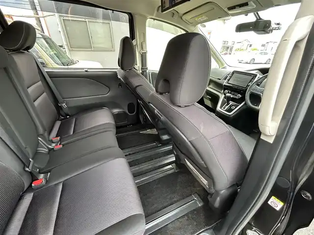 日産 セレナ ハイウェイスター Vセレクション 福島県 2017(平29)年 2.9万km ダイヤモンドブラック 2トーン 純正ナビ/バックモニター/フルセグテレビ/後席モニター/ＥＴＣ/前方ドライブレコーダー/両側パワースライドドア/衝突被害軽減ブレーキ/クルーズコントロール/LEDヘッドライト/フォグライト/オートライト/純正アルミホイール/純正フロアマット/ドアバイザー/アイドリングストップ/ステアリングリモコン/電動格納ドアミラー/横滑り防止装置