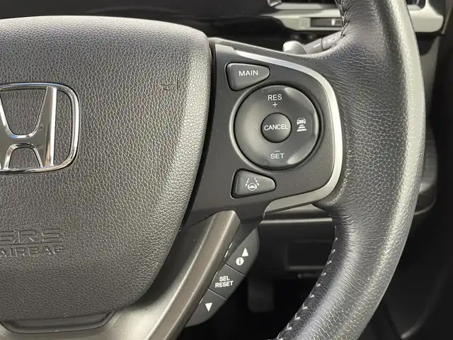 ホンダ ステップワゴン スパーダクールスピリット アドバンスパッケージα 群馬県 2015(平27)年 8.5万km プレミアムスパークルブラックパール 純正9型ナビ/フルセグTV/CD/DVD再生/Bluetooth接続/バックモニター/純正フリップダウンモニター/ホンダセンシング/衝突被害軽減ブレーキ/車線逸脱警報機能/レーダークルーズコントロール/ステアリングスイッチ/両側電動スライドドア/横滑り防止装置/パドルシフト/フルオートエアコン/アイドリングストップ/シートヒーター/ダブルオートエアコン/純正LEDヘッドライト/純正17インチアルミホイール