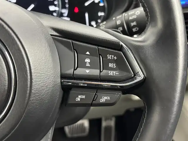 マツダ ＣＸ－８ XD Lパッケージ 福岡県 2019(平31)年 4.2万km スノーフレイクホワイトパールマイカ ワンオーナー　/純正ナビ/フルセグTV　/全方位カメラ　/ＢＯＳＥサウンド　/ETC　/ドライブレコーダー　/レーダークルーズコントロール　/コーナーセンサー　/衝突軽減ブレーキ　/レーンキープ　/アクセル踏み間違い防止　/ＢＳＭ　/ヘッドアップディスプレイ　/パドルシフト　/ステアリングヒーター　/シートベンチレーション／ヒーター　/パワーバックドア