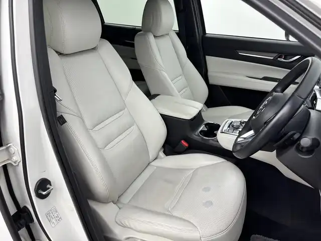 マツダ ＣＸ－８ XD Lパッケージ 福岡県 2019(平31)年 4.2万km スノーフレイクホワイトパールマイカ ワンオーナー　/純正ナビ/フルセグTV　/全方位カメラ　/ＢＯＳＥサウンド　/ETC　/ドライブレコーダー　/レーダークルーズコントロール　/コーナーセンサー　/衝突軽減ブレーキ　/レーンキープ　/アクセル踏み間違い防止　/ＢＳＭ　/ヘッドアップディスプレイ　/パドルシフト　/ステアリングヒーター　/シートベンチレーション／ヒーター　/パワーバックドア