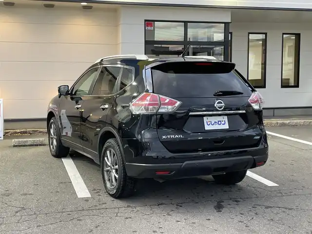 日産 エクストレイル 20X エマージェンシーブレーキ 青森県 2016(平28)年 12.1万km ダイヤモンドブラック (株)IDOMが運営する【じしゃロン青森店】の自社ローン専用車両になりますこちらは現金、またはオートローンご利用時の価格です。自社ローンご希望の方は別途その旨お申付け下さい。/４ＷＤ/ルーフレール/純正メモリーナビ/　AM/FM/CD/BT/フルセグＴＶ/純正ビルトインＥＴＣ/純正ドライブレコーダー/アイドリングストップ/衝突被害軽減システム/横滑り防止装置/ダウンヒルアシストコントロール/コーナーセンサー/オートライト/ＬＥＤヘッドランプ/フォグランプ/純正ドアバイザー/シートヒーター（D/N）/合皮シート/社外１７インチアルミホイール装着