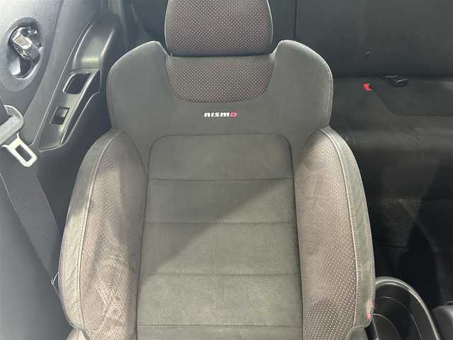 日産 ノート ニスモ 岐阜県 2015(平27)年 6万km スーパーブラック 純正ＳＤナビ（フルセグTV・Ｂｌｕｅｔｏｏｔｈ・ＣＤ・ＵＳＢ）　/バックカメラ　/横滑り防止装置/革巻きステアリング/ＬＥＤヘッドライト　/デイライト/リアフォグランプ　/ＥＴＣ　/アイドリングストップ　/nismo専用シート/純正フロアマット　/純正１６インチアルミホイール　/ドアバイザー/オートライト/スマートキー×２/プッシュスタート