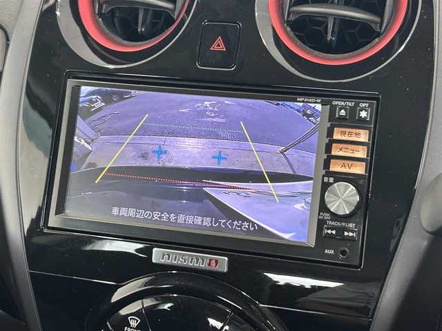 日産 ノート ニスモ 岐阜県 2015(平27)年 6万km スーパーブラック 純正ＳＤナビ（フルセグTV・Ｂｌｕｅｔｏｏｔｈ・ＣＤ・ＵＳＢ）　/バックカメラ　/横滑り防止装置/革巻きステアリング/ＬＥＤヘッドライト　/デイライト/リアフォグランプ　/ＥＴＣ　/アイドリングストップ　/nismo専用シート/純正フロアマット　/純正１６インチアルミホイール　/ドアバイザー/オートライト/スマートキー×２/プッシュスタート