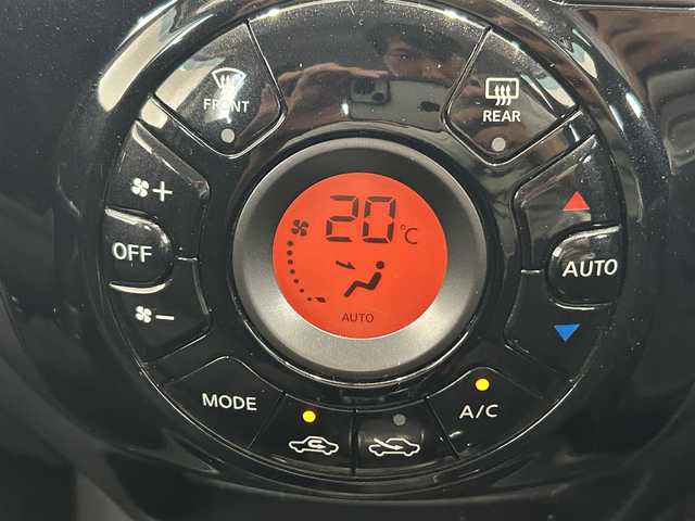 日産 ノート ニスモ 岐阜県 2015(平27)年 6万km スーパーブラック 純正ＳＤナビ（フルセグTV・Ｂｌｕｅｔｏｏｔｈ・ＣＤ・ＵＳＢ）　/バックカメラ　/横滑り防止装置/革巻きステアリング/ＬＥＤヘッドライト　/デイライト/リアフォグランプ　/ＥＴＣ　/アイドリングストップ　/nismo専用シート/純正フロアマット　/純正１６インチアルミホイール　/ドアバイザー/オートライト/スマートキー×２/プッシュスタート