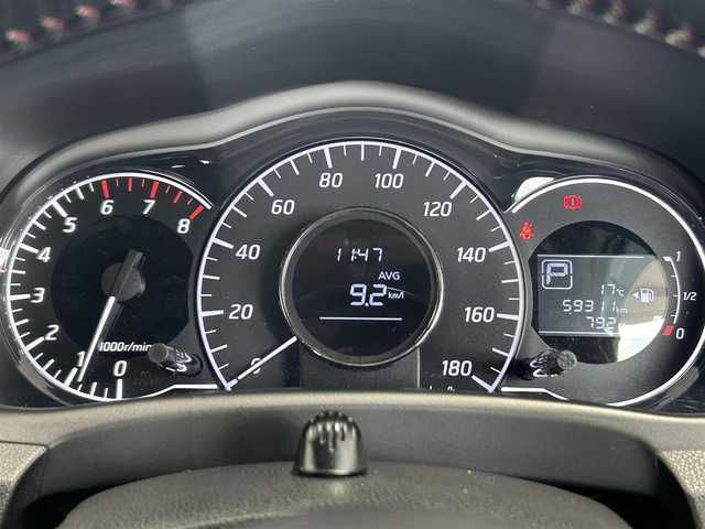 日産 ノート ニスモ 岐阜県 2015(平27)年 6万km スーパーブラック 純正ＳＤナビ（フルセグTV・Ｂｌｕｅｔｏｏｔｈ・ＣＤ・ＵＳＢ）　/バックカメラ　/横滑り防止装置/革巻きステアリング/ＬＥＤヘッドライト　/デイライト/リアフォグランプ　/ＥＴＣ　/アイドリングストップ　/nismo専用シート/純正フロアマット　/純正１６インチアルミホイール　/ドアバイザー/オートライト/スマートキー×２/プッシュスタート