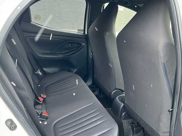 トヨタ ヤリス X 道北・旭川 2022(令4)年 7万km ホワイトパールクリスタルシャイン /４WD//禁煙車//寒冷地仕様//純正メモリナビ//BT/USB/Miracast//前後コーナーセンサー//バックカメラ//レーダークルーズコントロール//プリクラッシュセーフティ//レーントレーシングアシスト//パーキングサポートブレーキ//ロードサインアシスト//ビルトインETC//ワイパーデアイサー//オートライト//オートハイビーム//ビルトインETC//純正フロアマット//保証書//取説