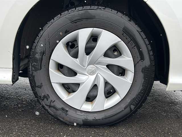 トヨタ ヤリス X 道北・旭川 2022(令4)年 7万km ホワイトパールクリスタルシャイン /４WD//禁煙車//寒冷地仕様//純正メモリナビ//BT/USB/Miracast//前後コーナーセンサー//バックカメラ//レーダークルーズコントロール//プリクラッシュセーフティ//レーントレーシングアシスト//パーキングサポートブレーキ//ロードサインアシスト//ビルトインETC//ワイパーデアイサー//オートライト//オートハイビーム//ビルトインETC//純正フロアマット//保証書//取説