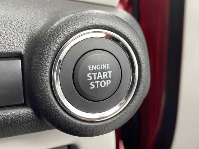 スズキ スイフト HYBRID MZ 愛知県 2024(令6)年 0.6万km バーニングレッドPM /スズキ純正9インチディスプレイオーディオ//AM/FM/BT/USB/iPod/AppleCarPlay/Android Auto//スズキセーフティサポート//デュアルセンサーブレーキサポート//レーンディパーチャーアラート//ブラインドスポットモニター//オートハイビーム//ハイビームアシスト//オートクルーズコントロール//レーンサインアシスト//レーンキープアシスト//ふらつき警告機能//発進お知らせ機能//誤発進抑制機能//ブレーキオートホールド//シートヒーター（D/N席）//電動格納ウィンカーミラー//ステアリングスイッチ//パドルシフト//革巻きステアリング//16インチ純正アルミホイール//LEDオートヘッドライト//LEDフォグランプ//純正フロアマット//トノカバー