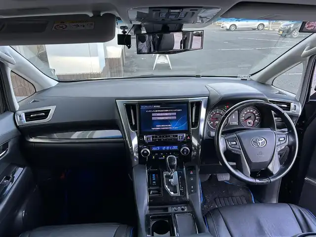 トヨタ ヴェルファイア Z Gエディション 静岡県 2018(平30)年 7.5万km ブラック サンルーフ/トヨタセーフティーセンス/社外11インチナビ/FM/AM/CD/DVD/Bluetooth/SD/両側パワースライドドア/クルーズコントロール/バックカメラ/ドラレコ/LEDヘッドライト/オートハイビーム/オートライト/ステアリングヒーター/メモリーシート/オットマン/シートヒーター/エアシート/Wオートエアコン/デュアルエアコン/純正アルミタイヤ車載