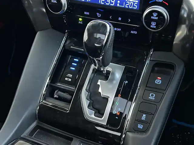 トヨタ ヴェルファイア Z Gエディション 静岡県 2018(平30)年 7.5万km ブラック サンルーフ/トヨタセーフティーセンス/社外11インチナビ/FM/AM/CD/DVD/Bluetooth/SD/両側パワースライドドア/クルーズコントロール/バックカメラ/ドラレコ/LEDヘッドライト/オートハイビーム/オートライト/ステアリングヒーター/メモリーシート/オットマン/シートヒーター/エアシート/Wオートエアコン/デュアルエアコン/純正アルミタイヤ車載