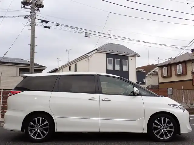 トヨタ エスティマ アエラス プレミアム 千葉県 2017(平29)年 10.2万km ホワイトパールクリスタルシャイン 純正ナビゲーション/・Bluetooth/CD/DVD/AM/FM/フルセグTV/バックカメラ/ビルトイン2.0ETC/両側パワースライドドア/前後ドライブレコーダー/クルーズコントロール/Toyota Safety Sense C/・プリクラッシュセーフティシステム/・レーンディパーチャーアラート/・オートマチックハイビーム/・先行車発進告知機能/クルーズコントロール/クリアランスソナー/プッシュスタート/スマートキー2本/LEDヘッドライト/オートライト/パワーシート/ハーフレザーシート/2列目オットマン/ステアリングスイッチ/ウィンカーミラー/電動格納ミラー/純正18インチAW/純正フロアマット/取扱説明書/保証書/ナビ取扱説明書