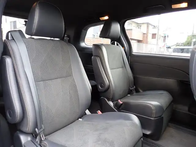 トヨタ エスティマ アエラス プレミアム 千葉県 2017(平29)年 10.2万km ホワイトパールクリスタルシャイン 純正ナビゲーション/・Bluetooth/CD/DVD/AM/FM/フルセグTV/バックカメラ/ビルトイン2.0ETC/両側パワースライドドア/前後ドライブレコーダー/クルーズコントロール/Toyota Safety Sense C/・プリクラッシュセーフティシステム/・レーンディパーチャーアラート/・オートマチックハイビーム/・先行車発進告知機能/クルーズコントロール/クリアランスソナー/プッシュスタート/スマートキー2本/LEDヘッドライト/オートライト/パワーシート/ハーフレザーシート/2列目オットマン/ステアリングスイッチ/ウィンカーミラー/電動格納ミラー/純正18インチAW/純正フロアマット/取扱説明書/保証書/ナビ取扱説明書