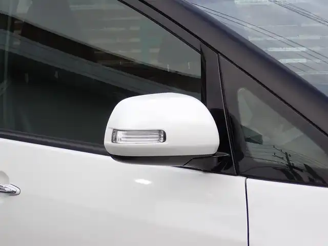 トヨタ エスティマ アエラス プレミアム 千葉県 2017(平29)年 10.2万km ホワイトパールクリスタルシャイン 純正ナビゲーション/・Bluetooth/CD/DVD/AM/FM/フルセグTV/バックカメラ/ビルトイン2.0ETC/両側パワースライドドア/前後ドライブレコーダー/クルーズコントロール/Toyota Safety Sense C/・プリクラッシュセーフティシステム/・レーンディパーチャーアラート/・オートマチックハイビーム/・先行車発進告知機能/クルーズコントロール/クリアランスソナー/プッシュスタート/スマートキー2本/LEDヘッドライト/オートライト/パワーシート/ハーフレザーシート/2列目オットマン/ステアリングスイッチ/ウィンカーミラー/電動格納ミラー/純正18インチAW/純正フロアマット/取扱説明書/保証書/ナビ取扱説明書