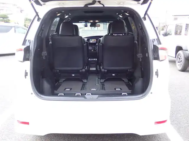 トヨタ エスティマ アエラス プレミアム 千葉県 2017(平29)年 10.2万km ホワイトパールクリスタルシャイン 純正ナビゲーション/・Bluetooth/CD/DVD/AM/FM/フルセグTV/バックカメラ/ビルトイン2.0ETC/両側パワースライドドア/前後ドライブレコーダー/クルーズコントロール/Toyota Safety Sense C/・プリクラッシュセーフティシステム/・レーンディパーチャーアラート/・オートマチックハイビーム/・先行車発進告知機能/クルーズコントロール/クリアランスソナー/プッシュスタート/スマートキー2本/LEDヘッドライト/オートライト/パワーシート/ハーフレザーシート/2列目オットマン/ステアリングスイッチ/ウィンカーミラー/電動格納ミラー/純正18インチAW/純正フロアマット/取扱説明書/保証書/ナビ取扱説明書