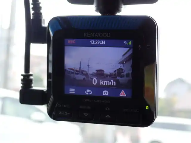 トヨタ エスティマ アエラス プレミアム 千葉県 2017(平29)年 10.2万km ホワイトパールクリスタルシャイン 純正ナビゲーション/・Bluetooth/CD/DVD/AM/FM/フルセグTV/バックカメラ/ビルトイン2.0ETC/両側パワースライドドア/前後ドライブレコーダー/クルーズコントロール/Toyota Safety Sense C/・プリクラッシュセーフティシステム/・レーンディパーチャーアラート/・オートマチックハイビーム/・先行車発進告知機能/クルーズコントロール/クリアランスソナー/プッシュスタート/スマートキー2本/LEDヘッドライト/オートライト/パワーシート/ハーフレザーシート/2列目オットマン/ステアリングスイッチ/ウィンカーミラー/電動格納ミラー/純正18インチAW/純正フロアマット/取扱説明書/保証書/ナビ取扱説明書