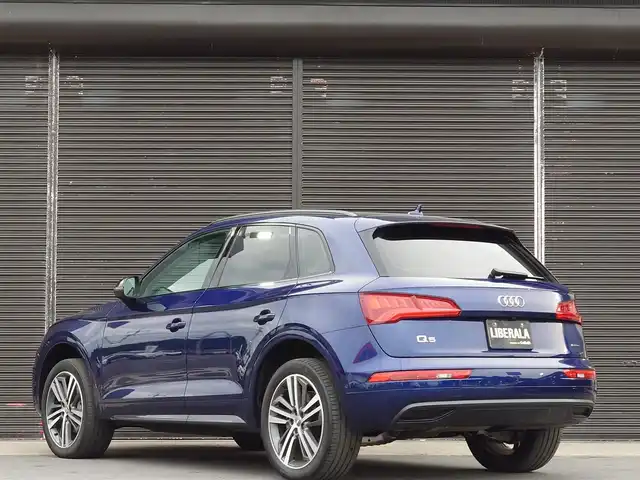 アウディ ｑ５ Tdi 1stエディション ブラックスタイリング 19年式 平成31年式 紺 Id 中古車検索のガリバー