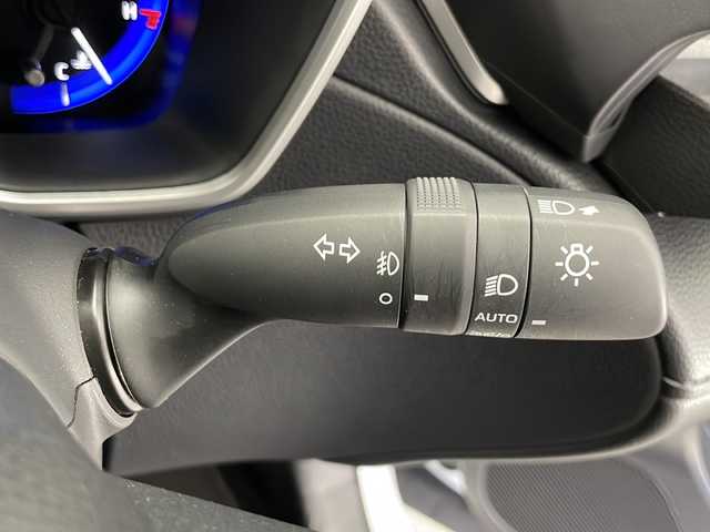 トヨタ カローラ クロス ハイブリッド Z 長野県 2023(令5)年 1.7万km プラチナホワイトパールマイカ 4WD/純正ディスプレイオーディオナビ機能付き/（フルセグ/Bluetooth/AM/FM/USB）/全方位モニター/ビルトインETC2.0/前後ドラレコ/前席シートヒーター/D席パワーシート/衝突軽減ブレーキ/レーンキープアシスト/レーダークルーズコントロール/前後コーナーセンサー/ブラインドスポットモニター/ステアリングヒーター/パワーバックドア/革巻きステアリング/ステアリングスイッチ/ドアバイザー/電子パーキングブレーキ/シーケンシャルウィンカー/LEDヘッドライト/LEDフォグ/スマートキー