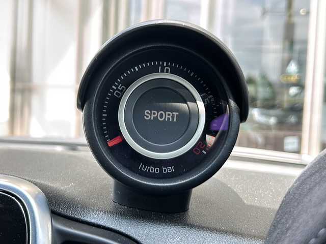アバルト ５９５ コンペティツィオーネ 静岡県 2017(平29)年 3.9万km ガンＭ 純正オーディオ/・AM/・FM/主要装備/・コーナーセンサー/・オートエアコン/・前後ドラレコ/・社外フロアマット/・キセノンヘッドライト/・カーテンエアバック