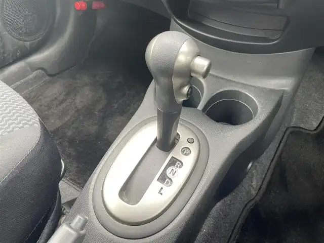 日産 ノート X DIG－S 熊本県 2016(平28)年 8.9万km ブリリアントホワイトパール 社外メモリナビ/・AM/FM/CD/DVD/SD/iPod/・Bluetooth/・フルセグTV/・バックカメラ/横滑り防止装置/路外逸脱防止支援システム/エマージェンシーブレーキ/ETC/プッシュスタート/スマートキー/ウィンカーミラー/電動格納ミラー/ドアバイザー/ウィンドウロック/ハンズフリーマイク/ヘッドライトレベライザー/ハロゲンヘッドライト/アイドリングストップ