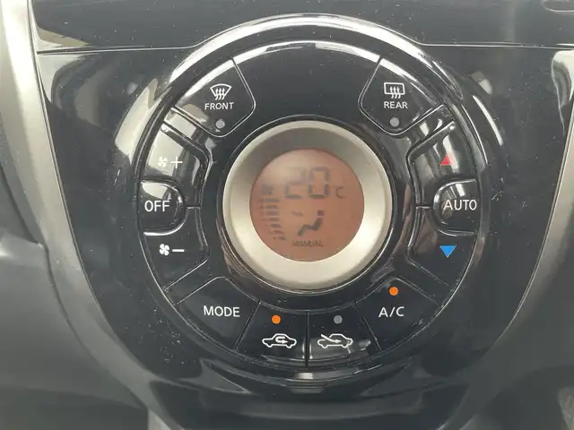 日産 ノート X DIG－S 熊本県 2016(平28)年 8.9万km ブリリアントホワイトパール 社外メモリナビ/・AM/FM/CD/DVD/SD/iPod/・Bluetooth/・フルセグTV/・バックカメラ/横滑り防止装置/路外逸脱防止支援システム/エマージェンシーブレーキ/ETC/プッシュスタート/スマートキー/ウィンカーミラー/電動格納ミラー/ドアバイザー/ウィンドウロック/ハンズフリーマイク/ヘッドライトレベライザー/ハロゲンヘッドライト/アイドリングストップ