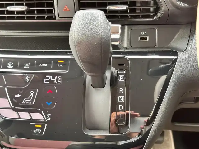 日産 デイズ ボレロ 宮城県 2021(令3)年 0.8万km ピンクⅡ 2トーン仕様/・ホワイトパールルーフ/・ルーフ同色ドアミラー/・ルーフ同色サイドドアハンドル/インテリジェントアラウンドビューモニター＋ウィンカーミラー/＝＝＝/インテリジェントエマージェンシーブレーキ/車線逸脱警報/車線逸脱防止支援システム/踏み間違い防止アシスト/前方衝突予測警報/ふらつき警報/標識検知警報/先行車発進お知らせ機能/コーナーセンサー/ハイビームアシスト/純正9インチナビ（MM320D-L）/・CD/DVD/・Bluetooth/・フルセグTV/ETC/ドライブレコーダー/ハーフレザーシート/革巻きステアリング/ステアリングスイッチ/インテリジェントオートライト/電動格納ミラー/純正14インチAW/純正ドアバイザー/純正フロアマット/W/サイド/カーテン/ニーエアバッグ