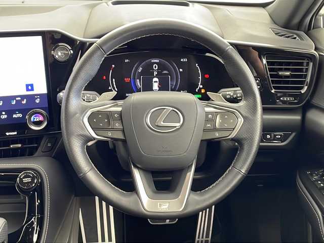 レクサス ＮＸ 350h Fスポーツ 鹿児島県 2022(令4)年 3.1万km ホワイトノーヴァガラスフレーク サンルーフ　/純正ディスプレイオーディオ/（フルセグ/Bluetooth）/パノラミックビューモニター　/レーダークルーズコントロール　/ブラインドスポットモニター　/パドルシフト　/シートヒーター　/パワーシート　/ヘッドアップディスプレイ/ビルドインＥＴＣ2.0/シートベンチレーション/電動リアゲート/オートホールド/電動パーキングブレーキ/プリクラッシュセーフティ/レーンキープアシスト/プッシュスタートボタン/スペアキー２本/保証書