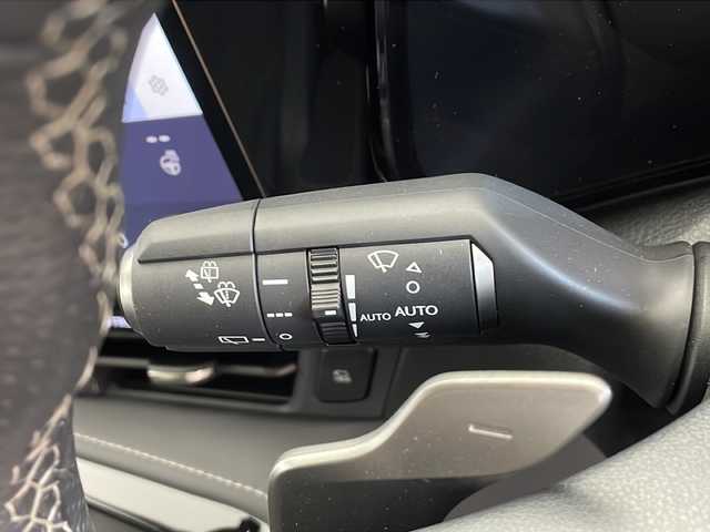 レクサス ＮＸ 350h Fスポーツ 鹿児島県 2022(令4)年 3.1万km ホワイトノーヴァガラスフレーク サンルーフ　/純正ディスプレイオーディオ/（フルセグ/Bluetooth）/パノラミックビューモニター　/レーダークルーズコントロール　/ブラインドスポットモニター　/パドルシフト　/シートヒーター　/パワーシート　/ヘッドアップディスプレイ/ビルドインＥＴＣ2.0/シートベンチレーション/電動リアゲート/オートホールド/電動パーキングブレーキ/プリクラッシュセーフティ/レーンキープアシスト/プッシュスタートボタン/スペアキー２本/保証書
