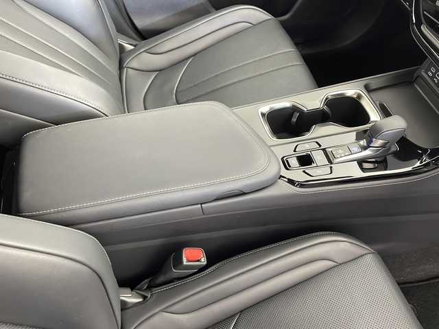レクサス ＮＸ 350h Fスポーツ 鹿児島県 2022(令4)年 3.1万km ホワイトノーヴァガラスフレーク サンルーフ　/純正ディスプレイオーディオ/（フルセグ/Bluetooth）/パノラミックビューモニター　/レーダークルーズコントロール　/ブラインドスポットモニター　/パドルシフト　/シートヒーター　/パワーシート　/ヘッドアップディスプレイ/ビルドインＥＴＣ2.0/シートベンチレーション/電動リアゲート/オートホールド/電動パーキングブレーキ/プリクラッシュセーフティ/レーンキープアシスト/プッシュスタートボタン/スペアキー２本/保証書
