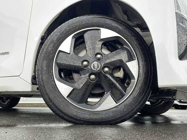日産 ルークス HWS X プロパイロットED 神奈川県 2022(令4)年 3.1万km ホワイトパール 純正ＳＤナビＴＶ　Bluetooth/CD/iPod/両側パワースライドドア　/プロパイロット　/アラウンドビューモニター　/追従型クルーズコントロール　/コーナーセンサー　/スマートキー　/プッシュスタート　/ブレーキホールド　/ＥＴＣ/純正フロアマット/衝突被害軽減システム