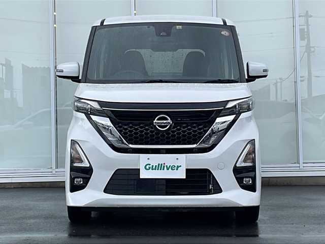 日産 ルークス HWS X プロパイロットED 神奈川県 2022(令4)年 3.1万km ホワイトパール 純正ＳＤナビＴＶ　Bluetooth/CD/iPod/両側パワースライドドア　/プロパイロット　/アラウンドビューモニター　/追従型クルーズコントロール　/コーナーセンサー　/スマートキー　/プッシュスタート　/ブレーキホールド　/ＥＴＣ/純正フロアマット/衝突被害軽減システム